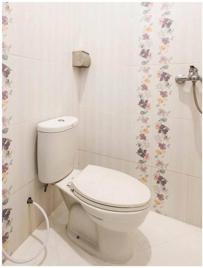 Отель Oyo 3267 Omah Suryo Джокьякарта Экстерьер фото